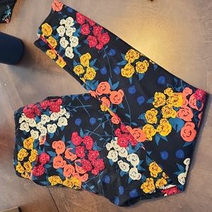 Lularoe Tall/Curvy Leggings